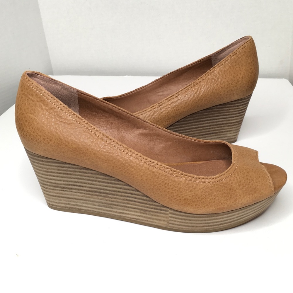 Lucky Brand Issy brown peep toe wedges 8.5